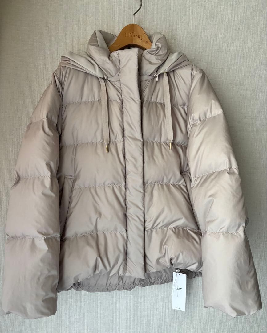 【滝沢眞規子さん着用/VERY掲載】シレータフタ コンパクト ダウンコート M