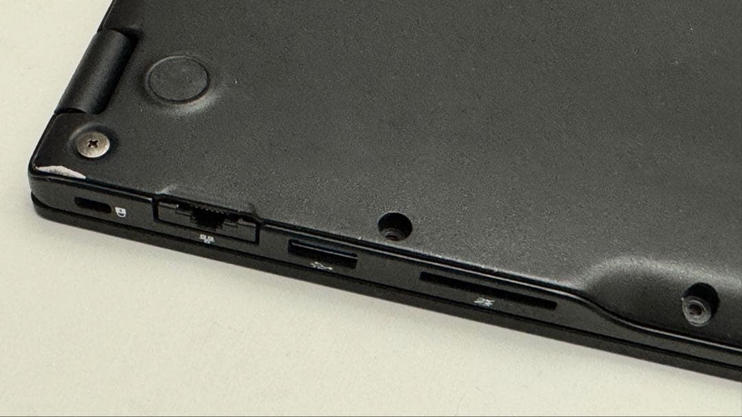 Fujitsu Lifebook 13.3インチ 本体 ACアダプター付き