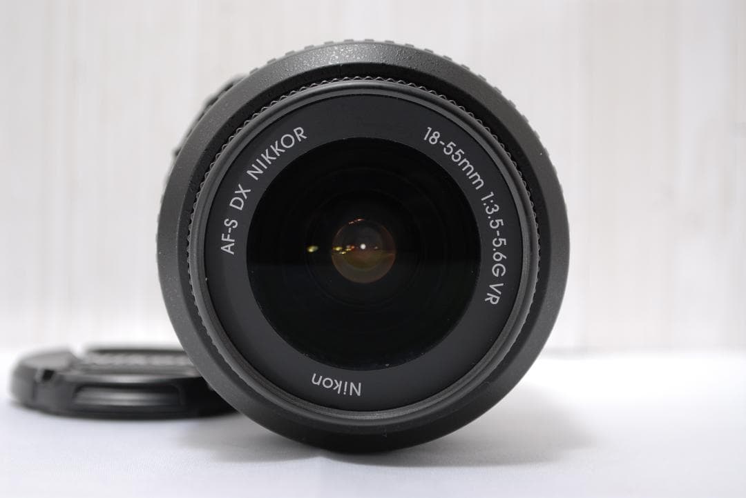 Ruracha 様　Nikon D5200 ダブルズームキット バリアングル液晶