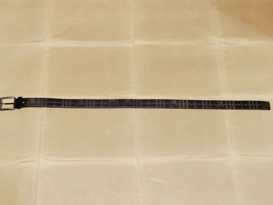 美品　BURBERRY　本革ベルト / 104程 ブラック×単色チェック＆ロゴ柄