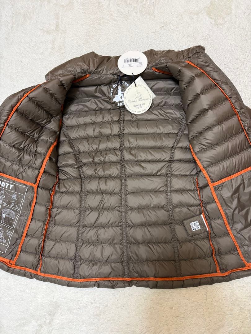 Jott ☆新品未使用ダウンジャケット