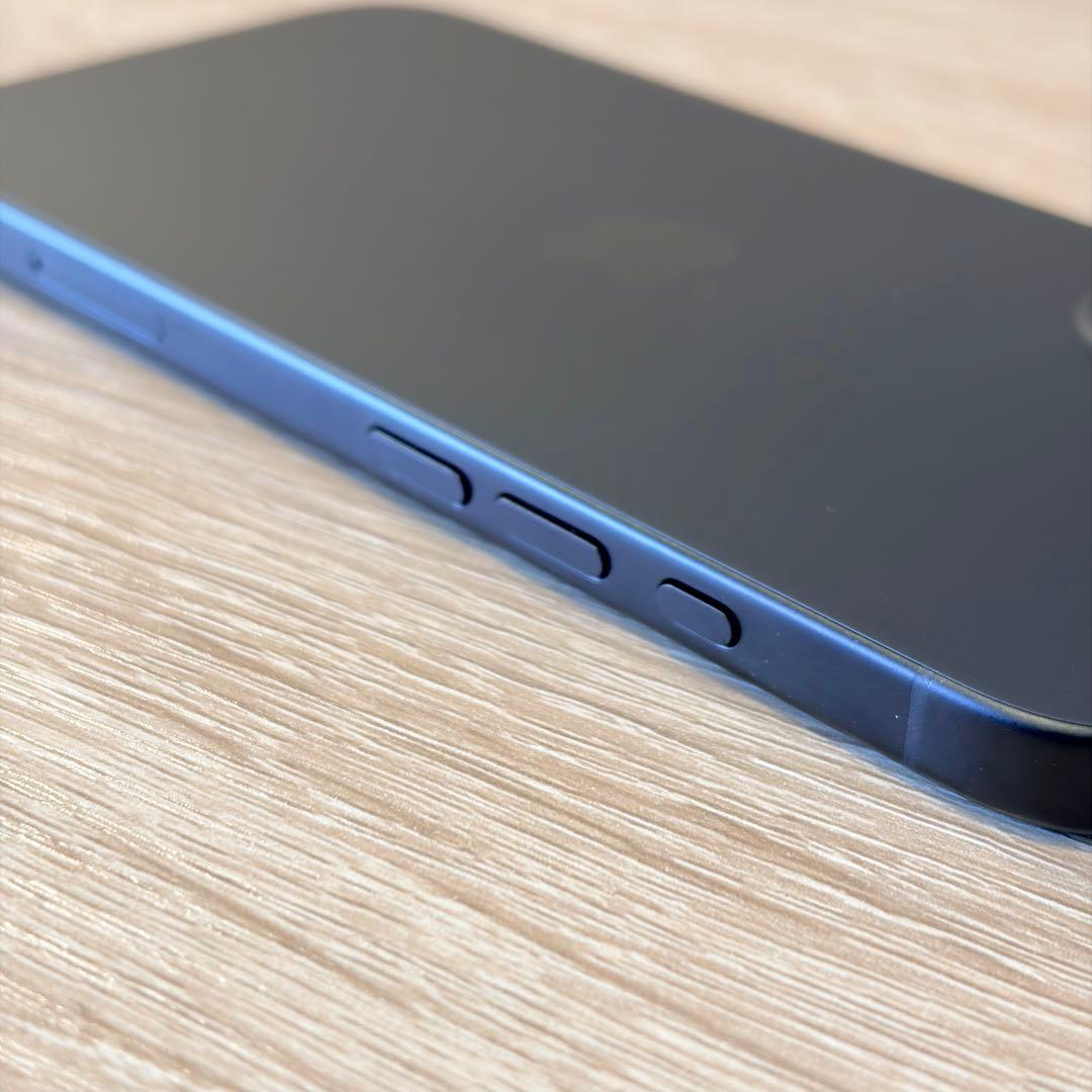 iPhone 16 128GB SIMフリー バッテリー最大容量 100%