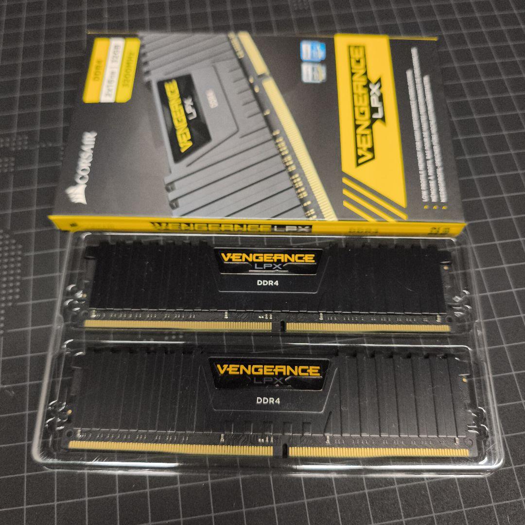 メモリー Corsair Vengeance LPX DDR4 32GB 3200MHz
