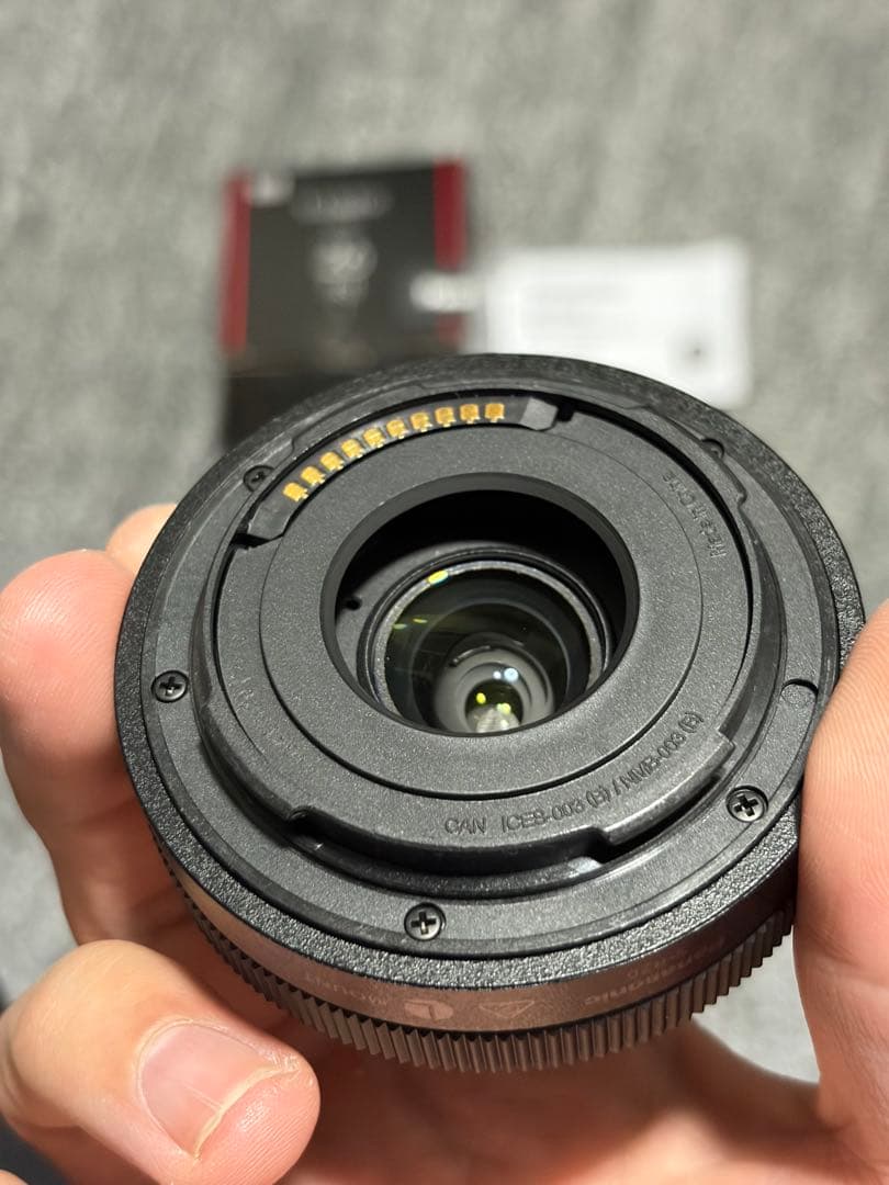 LUMIX S 26mm F8 単焦点レンズ　S-R26