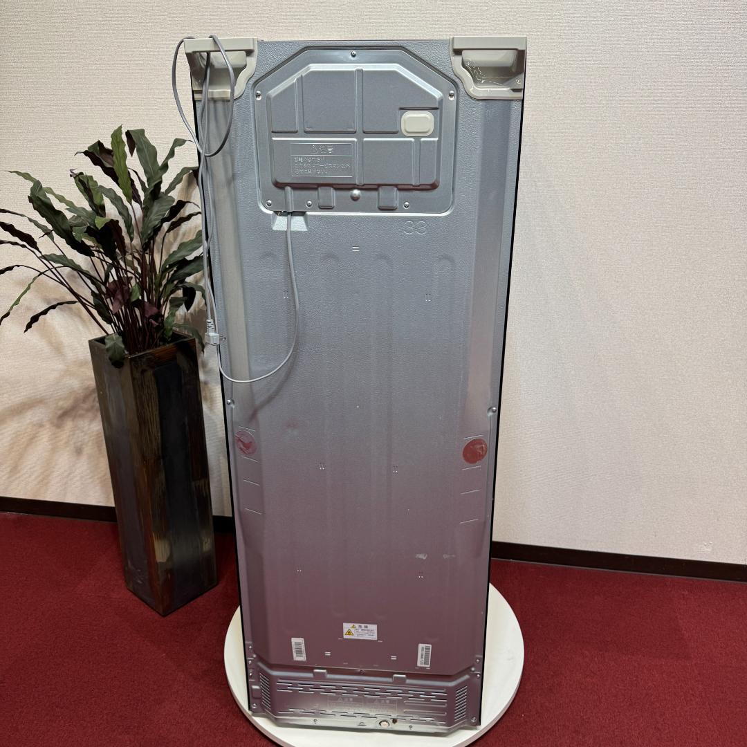 東京23区送料無料　美品東芝3ドア冷蔵庫2023年製　326L　GR-U33SC