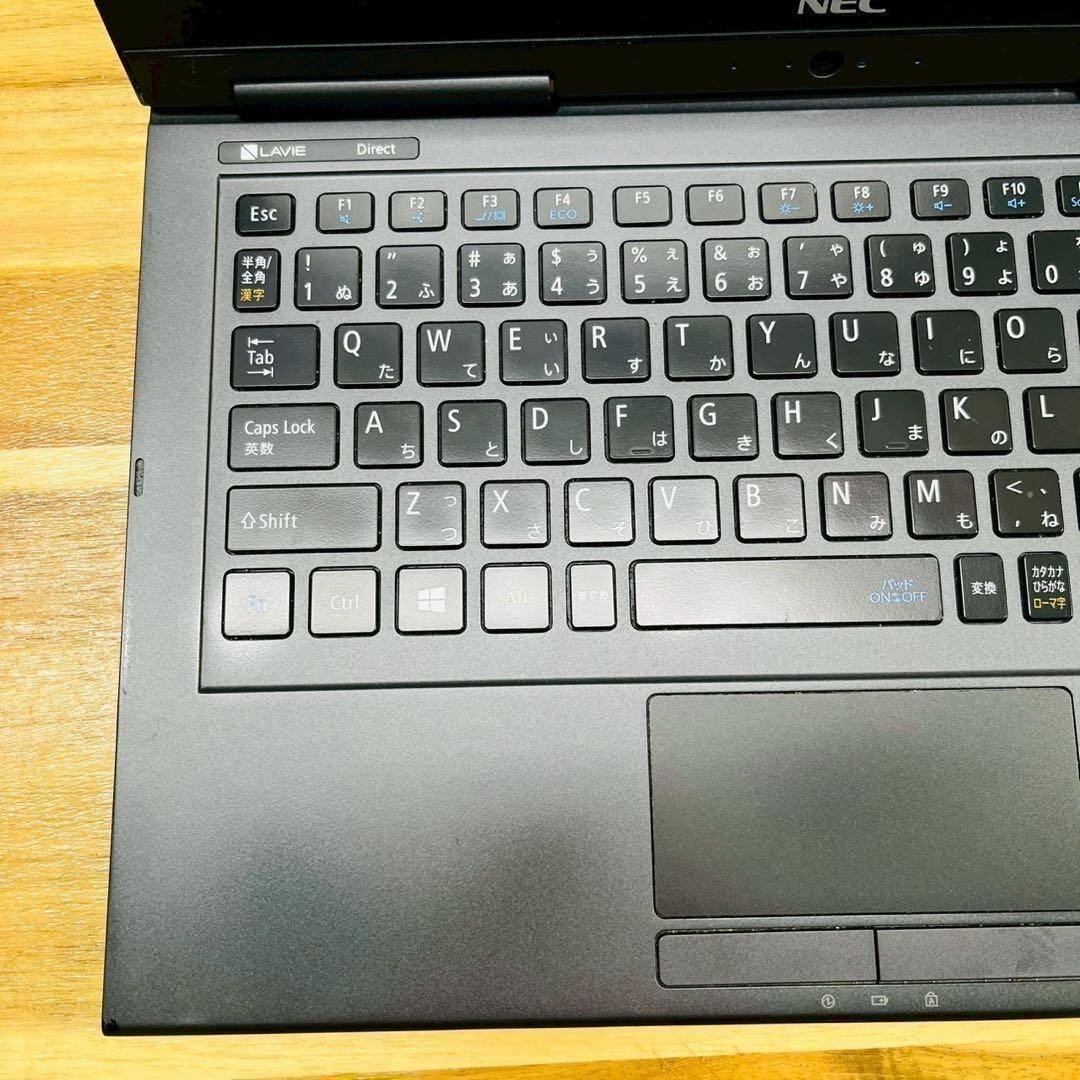 【人気】8世代i5✨メモリ8GB✨SSD256GB✨カメラ ノートPC モバイル