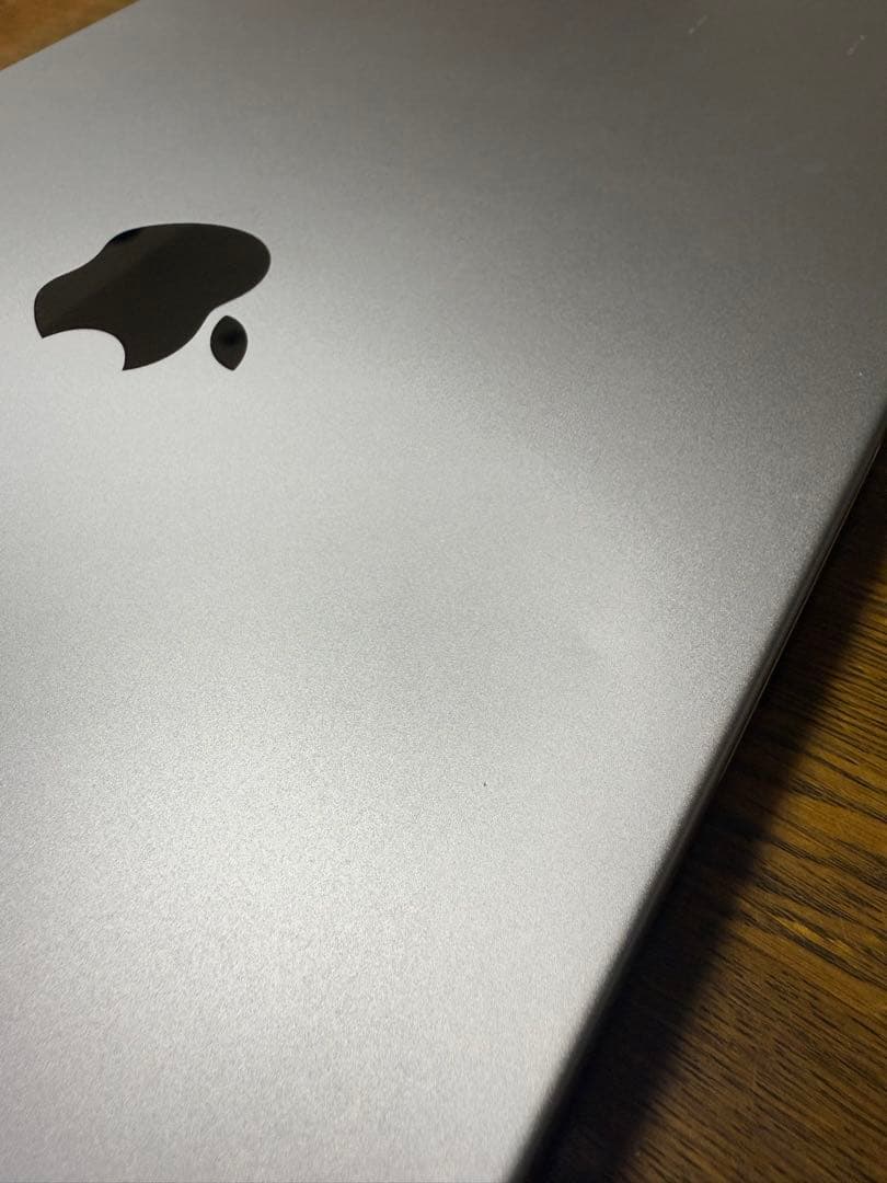 ほぼ未使用 MacBook Pro M1 PRO 16GB 512GB 1010