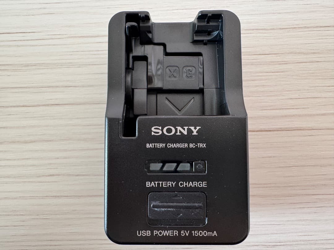 最終値下げ【美品】SONY　ZV-1F W　バッテリーチャージャー付き Vlog