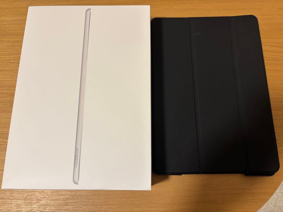 Apple iPad （第９世代）64GBグレー 本体Wi-Fiモデル　ケース付