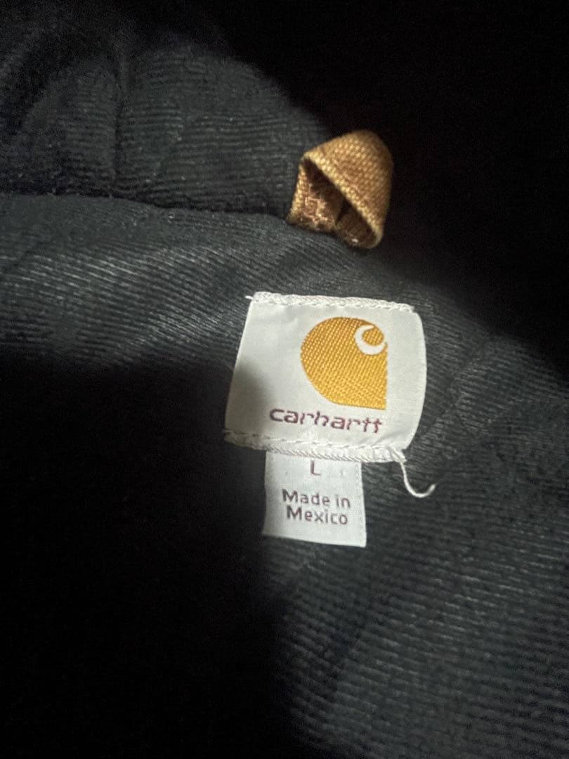 カーハートアクティブジャケット