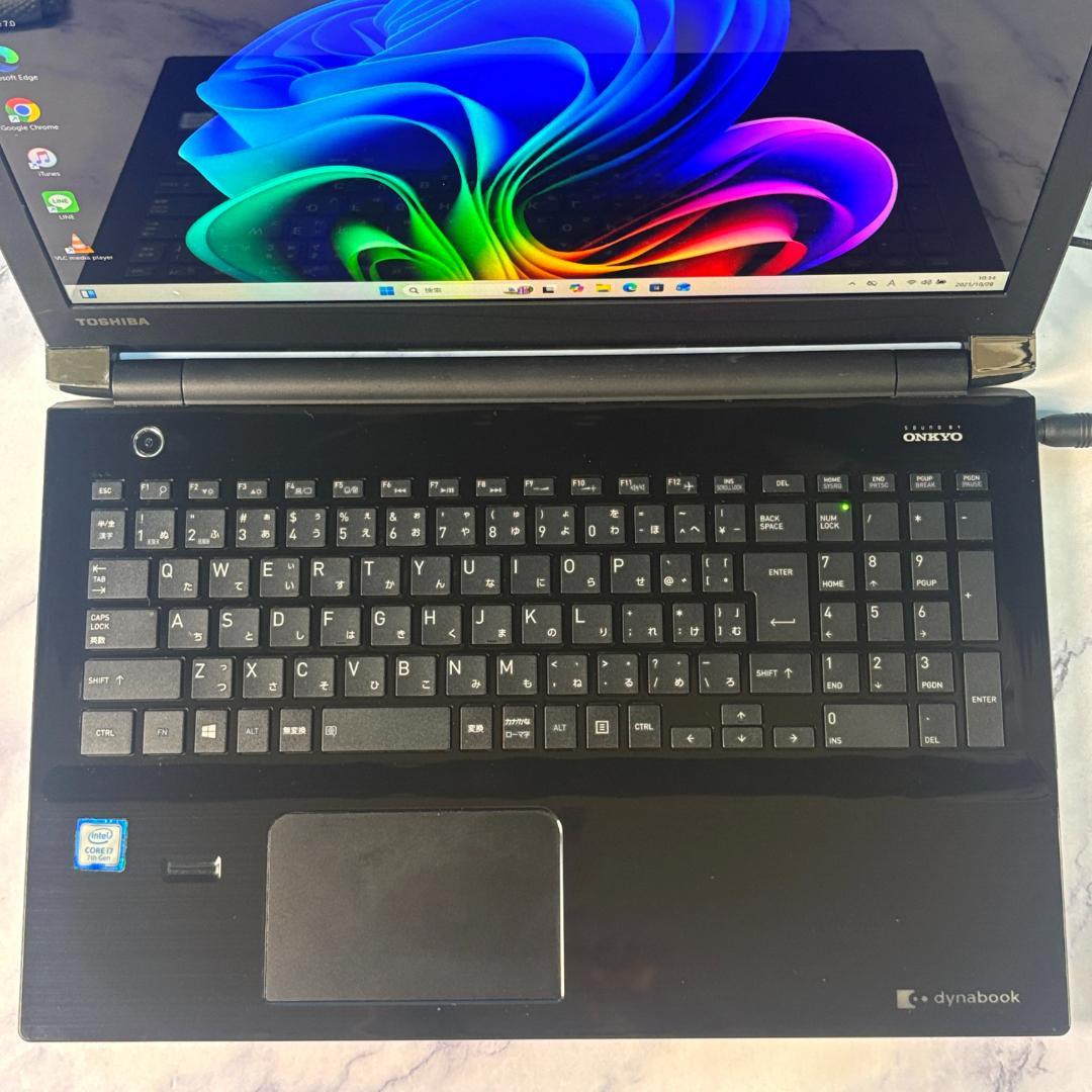 Corei7・16GB・SSD512・指紋センサー付ノートパソコン・Win11