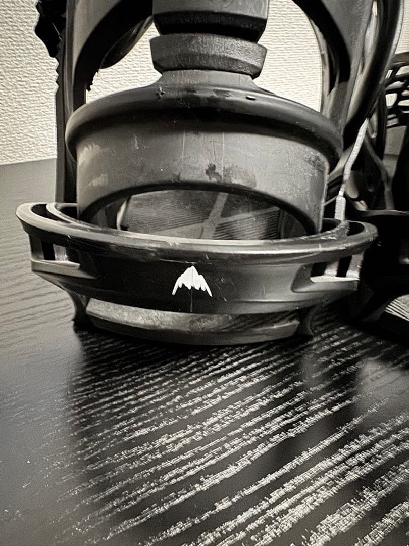 Burton ビィンディング　mission Mサイズ　黒