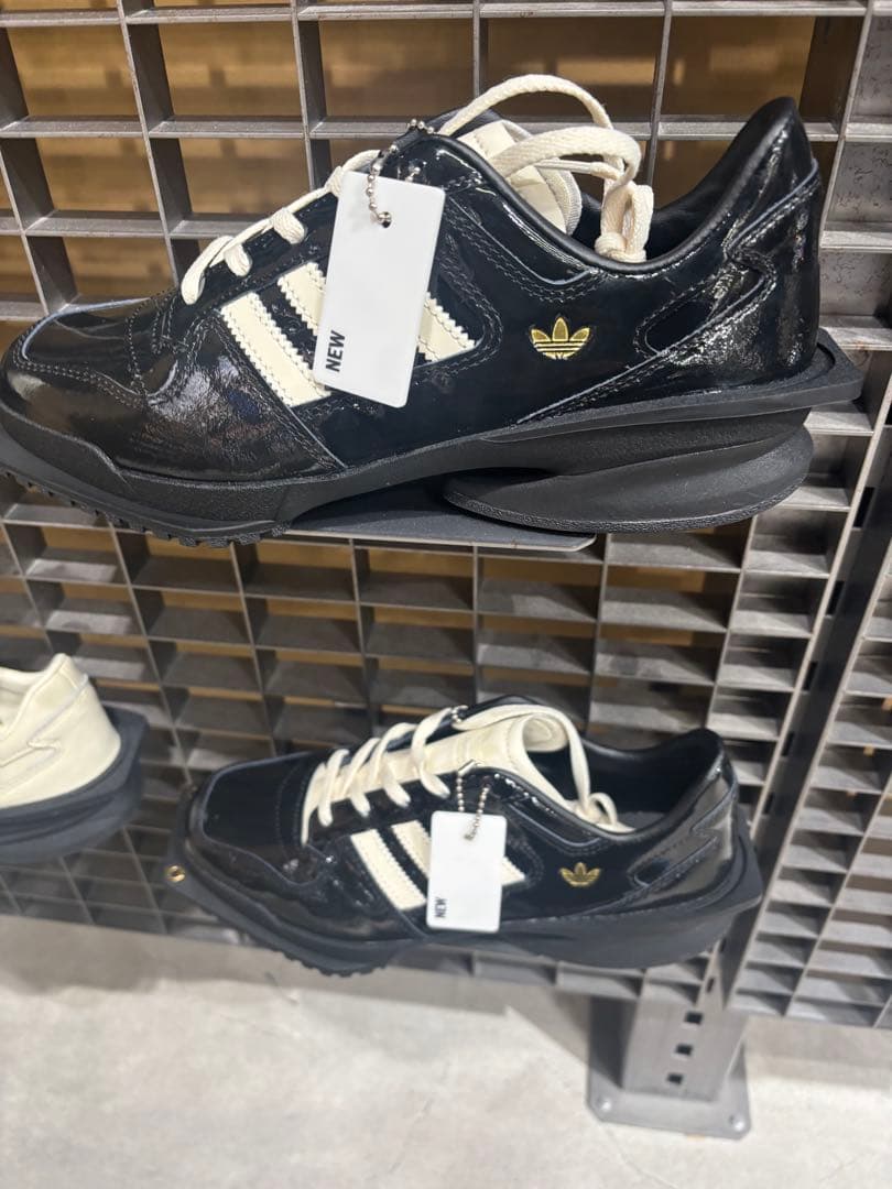 アディダス フォーラム キュビズム アトモス 26.5cm