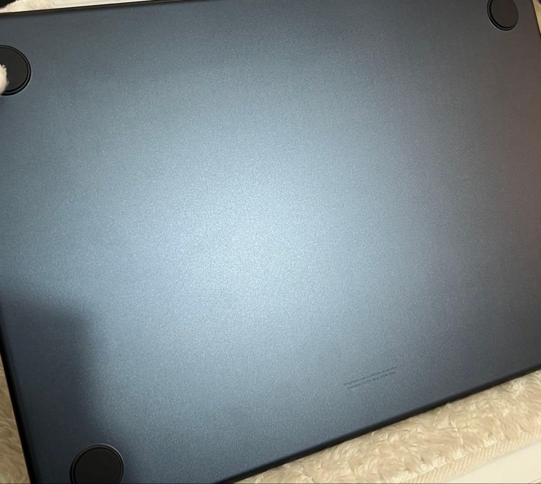 ★MacBook Air M2 8GB/256GB 2022ミッドナイト