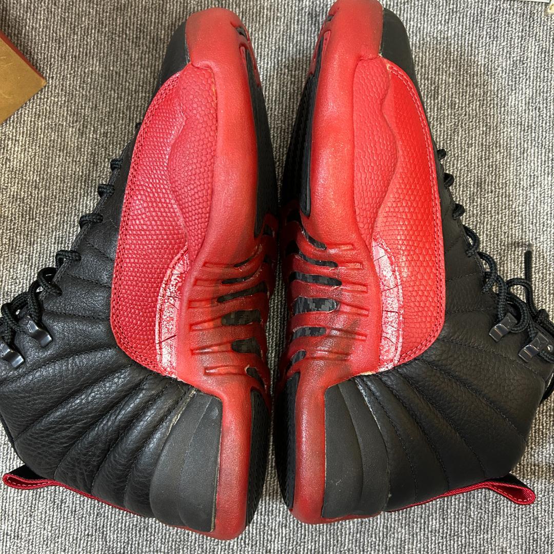 ナイキ　Nike Air Jordan 12 黒赤 シューズ