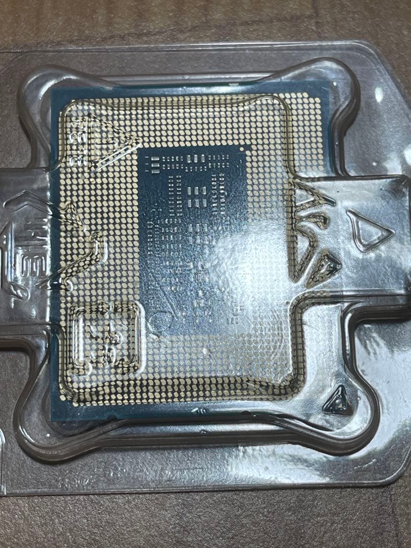 Core i9-13900KF、マザボ、LED水冷クーラー、メモリ