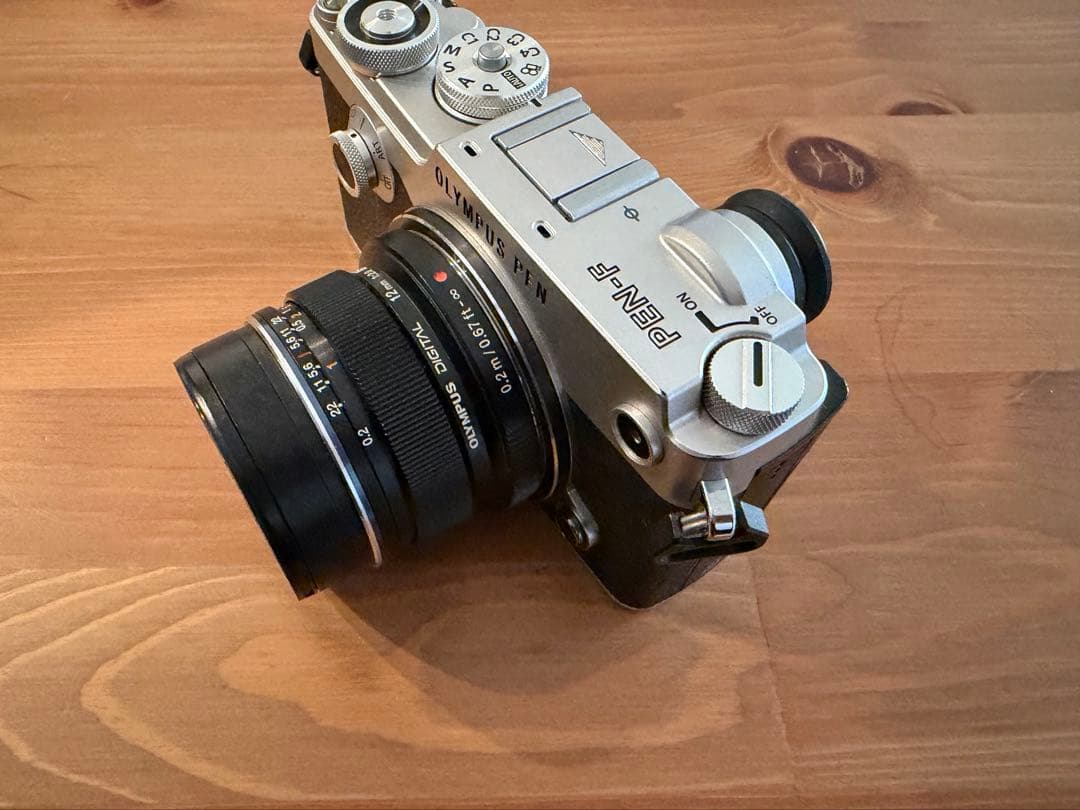 OLYMPUS PEN-F ミラーレス一眼カメラ 【レンズ・お手入れセット付き】