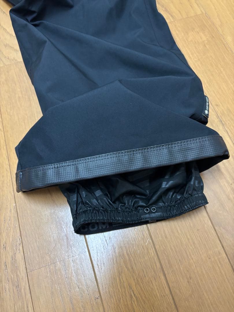 u*i様 VOLCOM スノーボードパンツ ブラック M