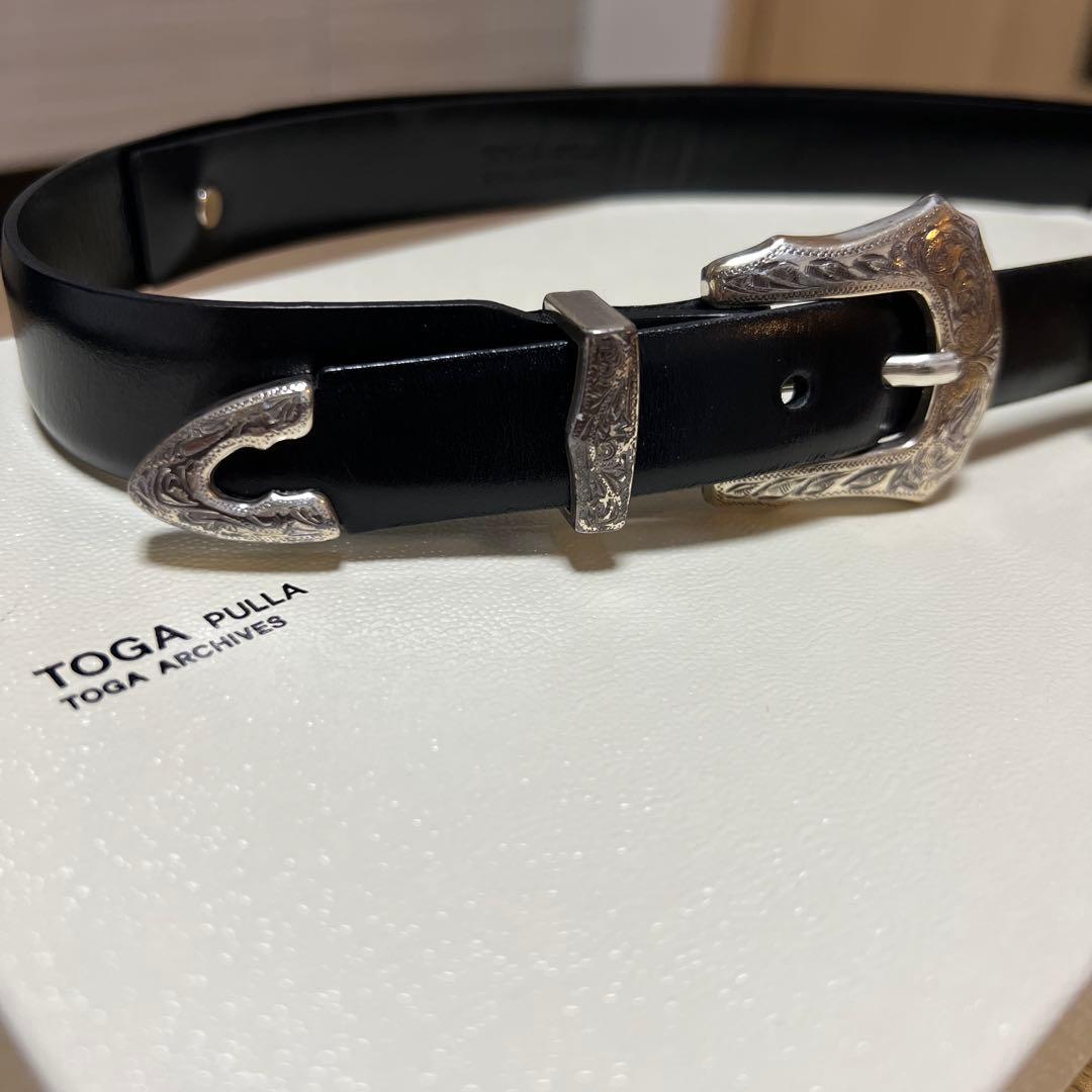 TOGA PULLA ブラック レザーベルト