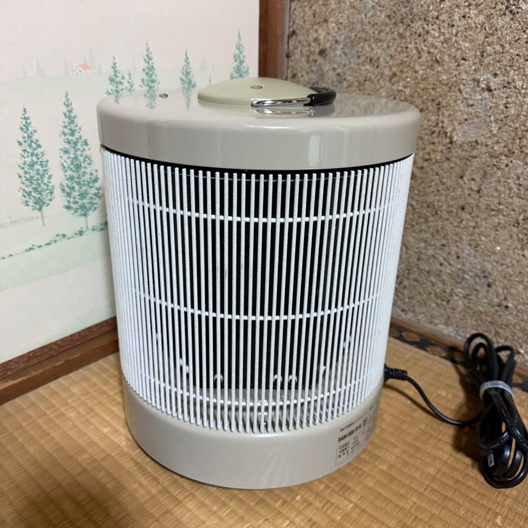 ほぼ未使用　RCS 暖話室 DAN1000-R16 遠赤外線ヒーター