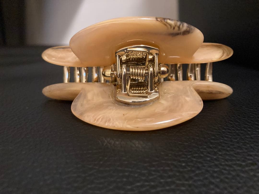 【未使用】acca ヘアクリップ ピンクベージュ