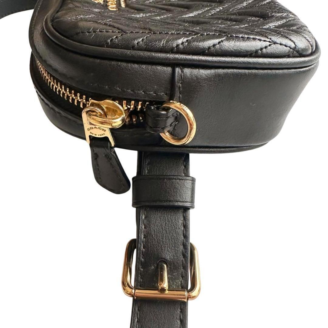 COACH ブラック キルティング ボディバッグ ショルダーバッグ