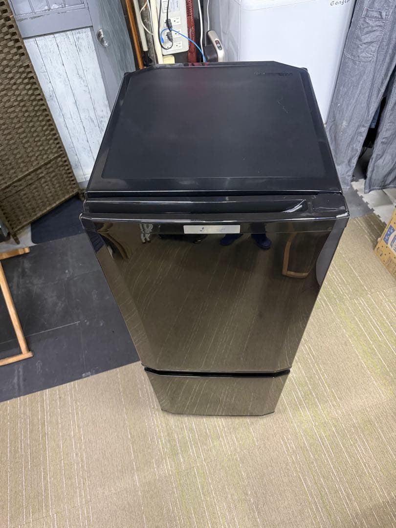 【洗浄消毒作業済】三菱　146L 冷凍冷蔵庫　MR-P15Z-B1