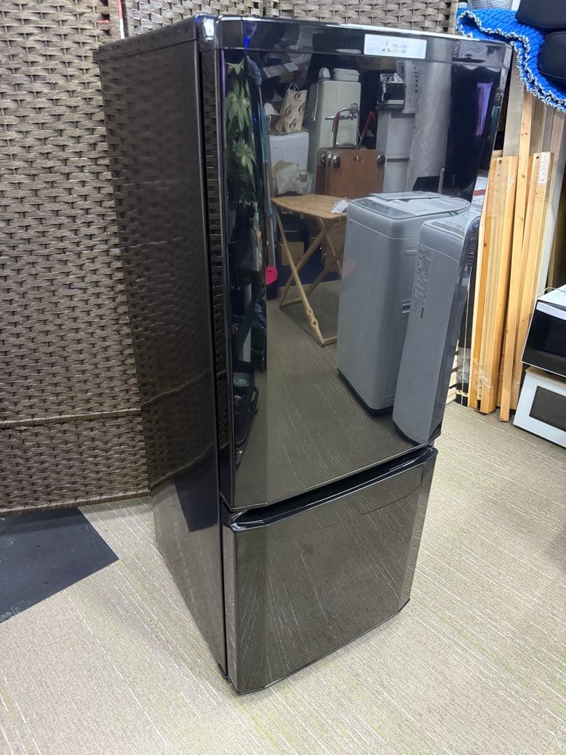 【洗浄消毒作業済】三菱　146L 冷凍冷蔵庫　MR-P15Z-B1