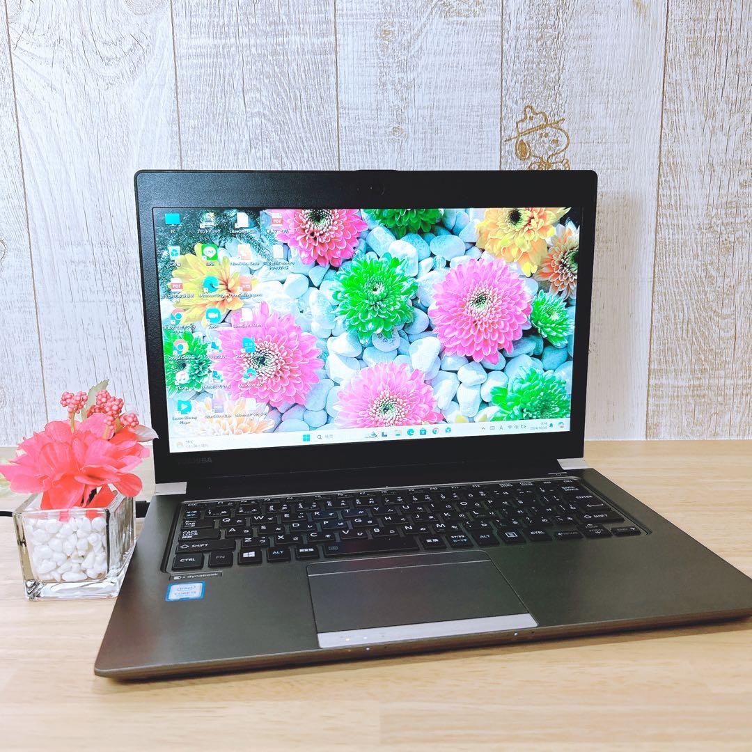 136 美品 ノートパソコン カメラ付き Windows11 東芝 設定済み