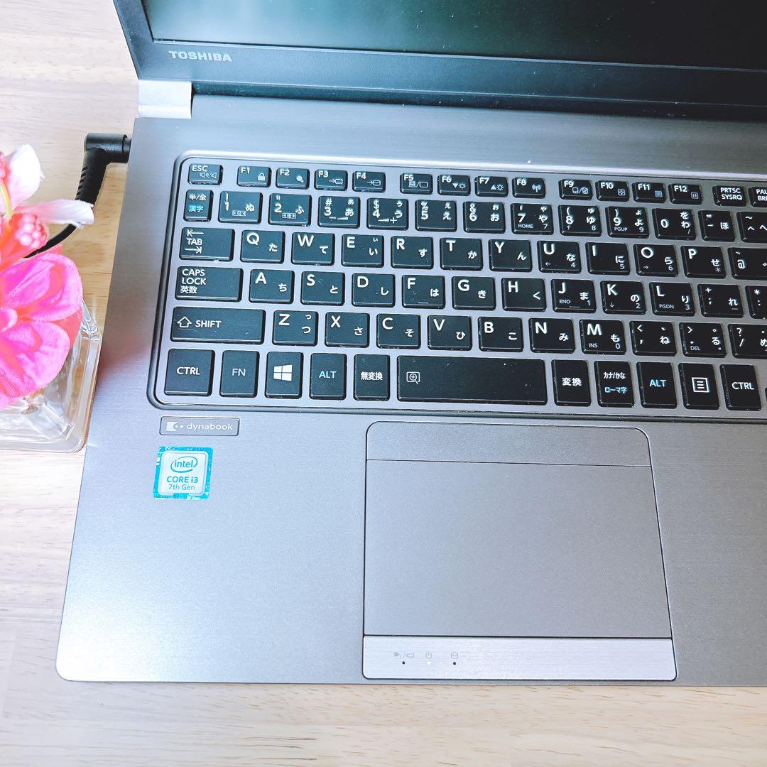 136 美品 ノートパソコン カメラ付き Windows11 東芝 設定済み