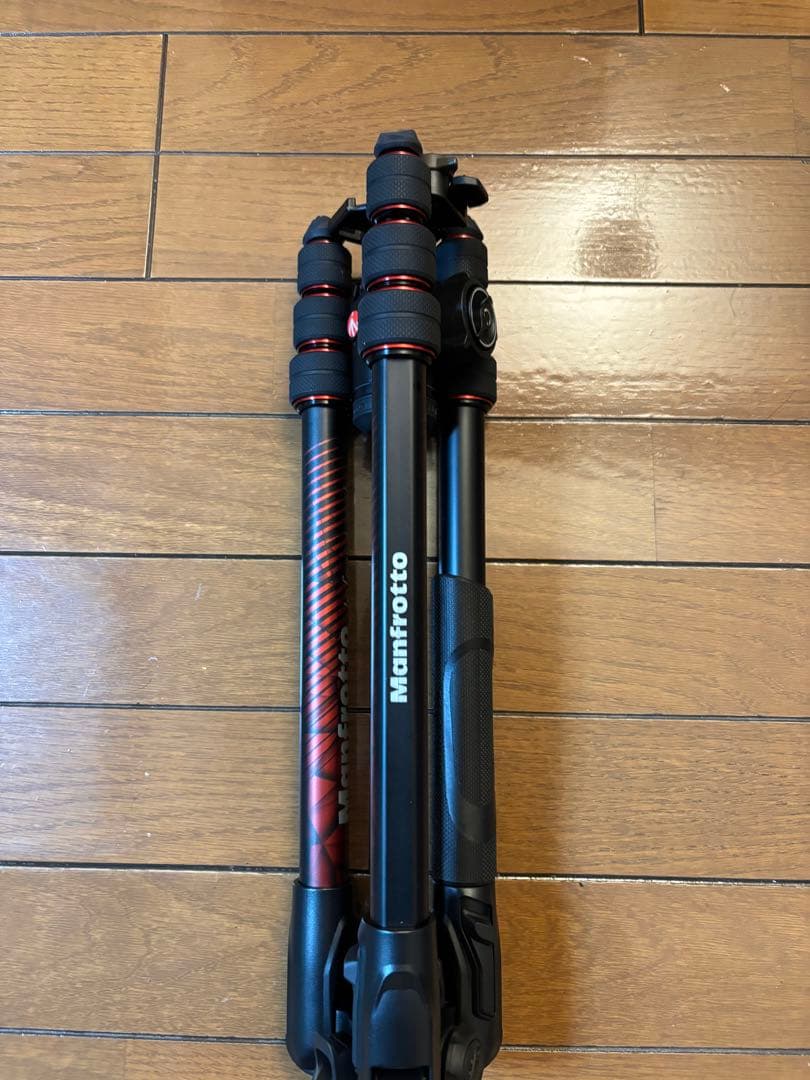 Manfrotto befreeアドバンス アルミニウムT三脚キット レッド