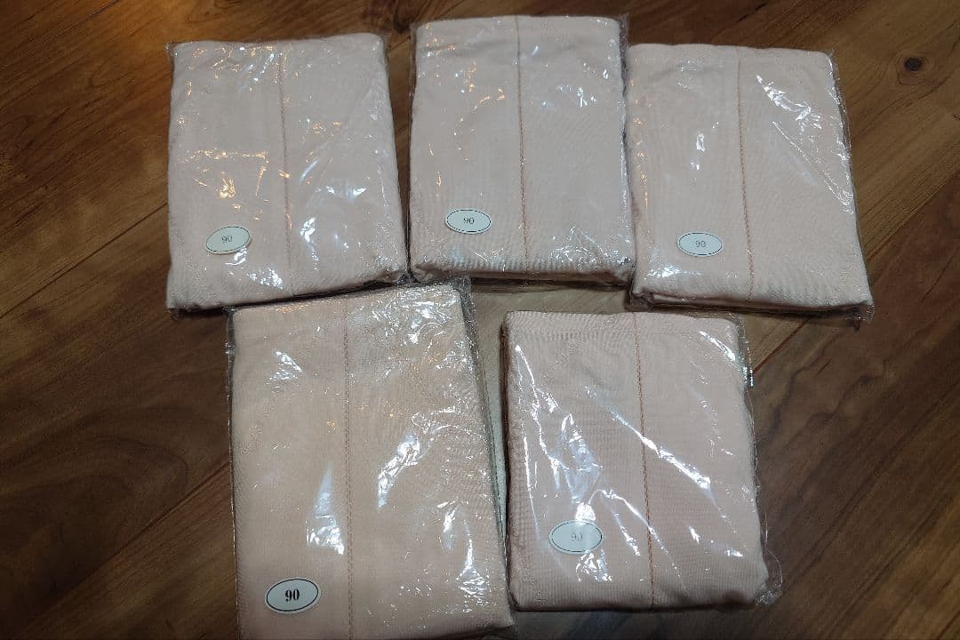 値下　早い者勝ち　新品CHARLE ベージュショーツ 5枚セット サイズ90