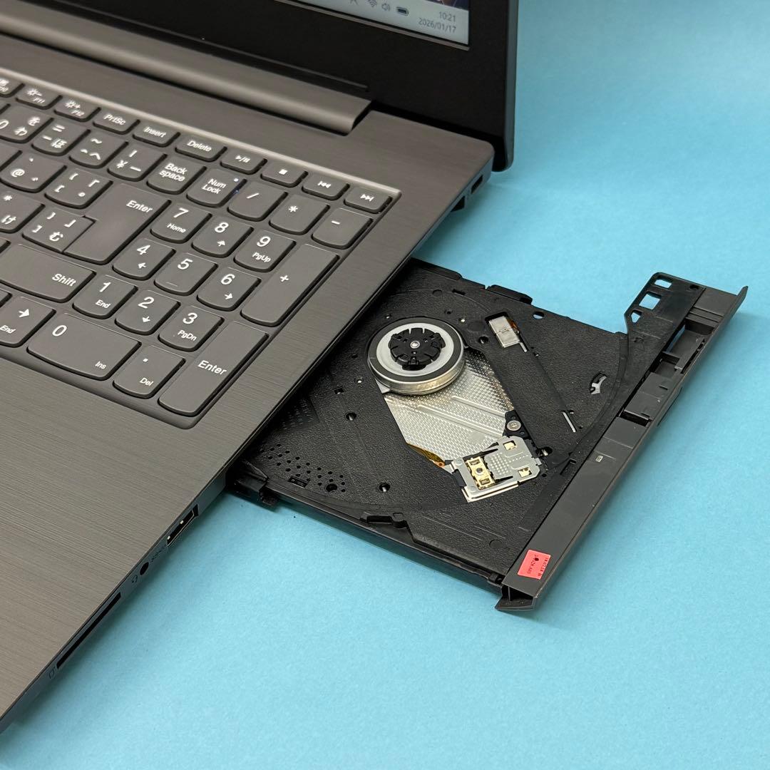 023 美品 15.6型 Lenovo V330 i7 第8世代 office