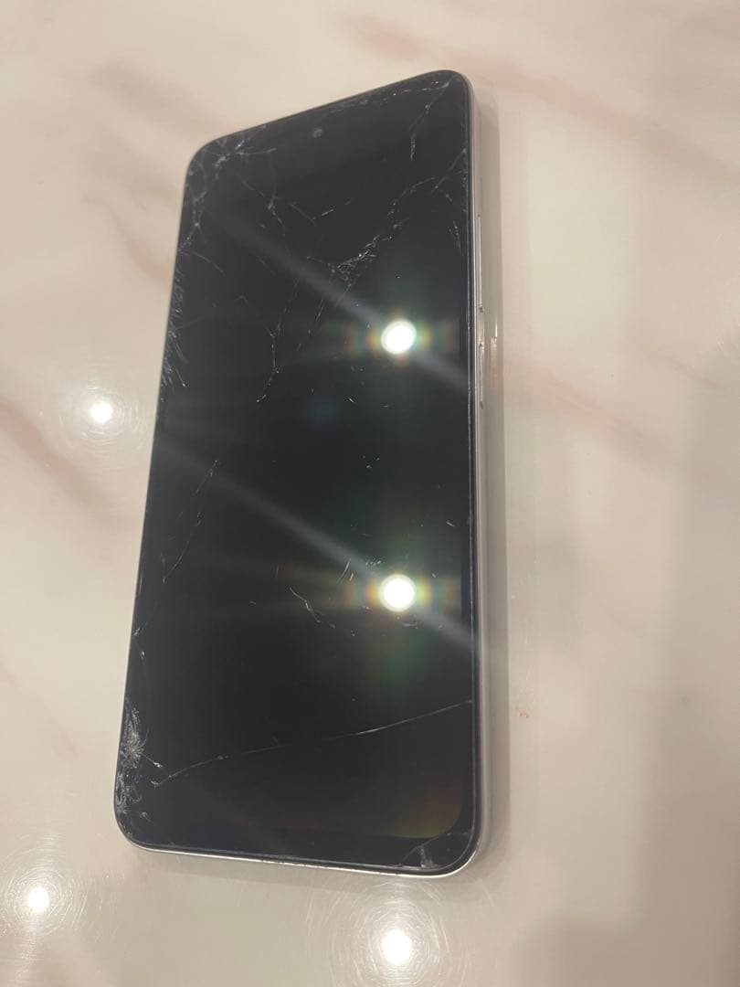 Redmi 12 5G 256GBモデル ポーラーシルバー 画面割れあり