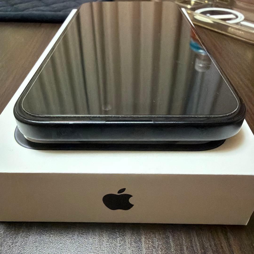 iPhone 15Plus 128GB simフリー本体