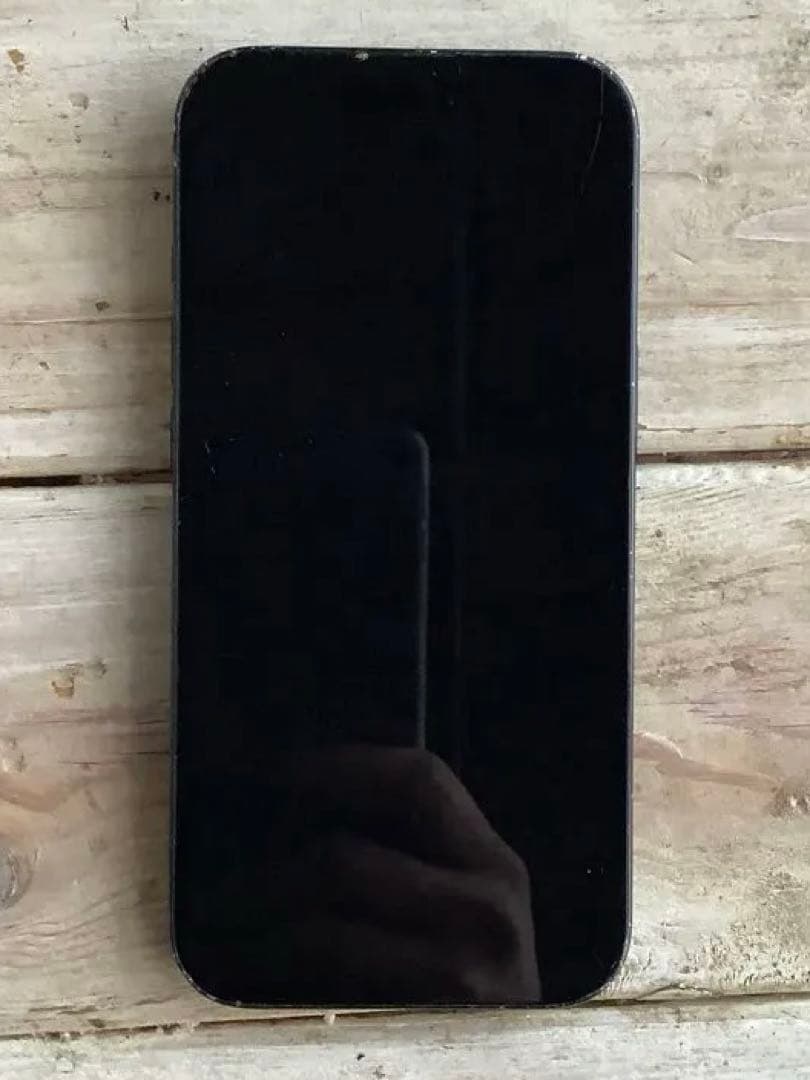 【ジャンク】iPhone 15 ブラック　256GB SIMフリー 背面割れあり