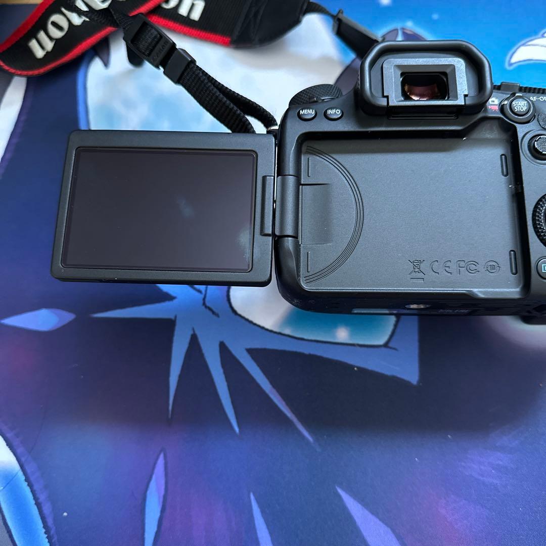 canon eos 90d 一眼レフ　本体のみ