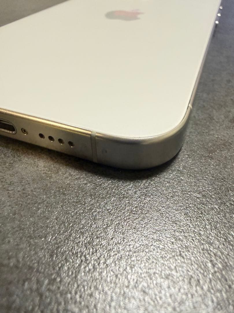 Apple iPhone 15Pro Maxホワイト　256GB本体