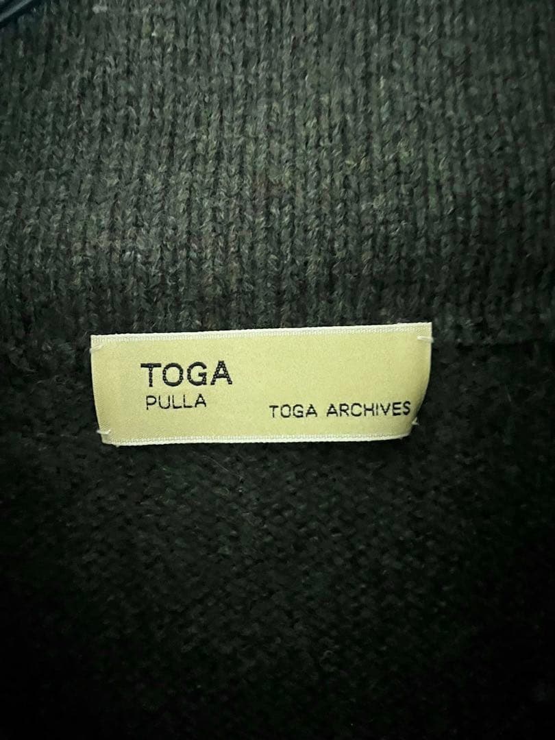 TOGAPULLAトーガプルラ フリンジスヌード ネックウォーマー GR