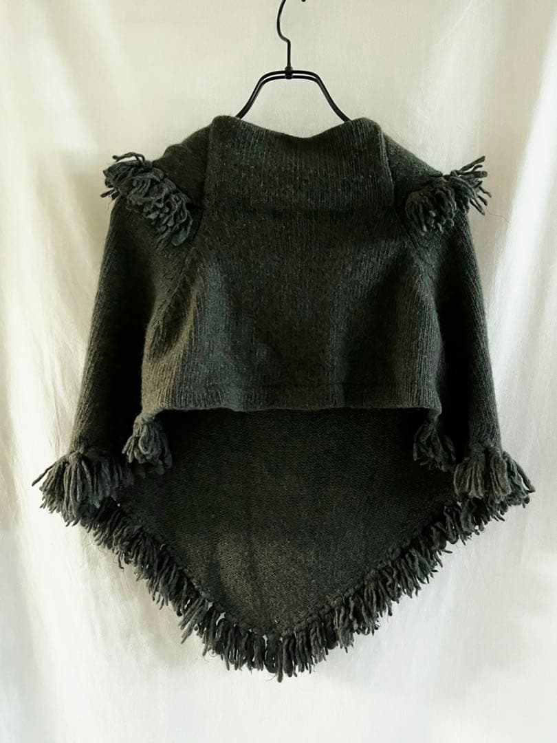 TOGAPULLAトーガプルラ フリンジスヌード ネックウォーマー GR