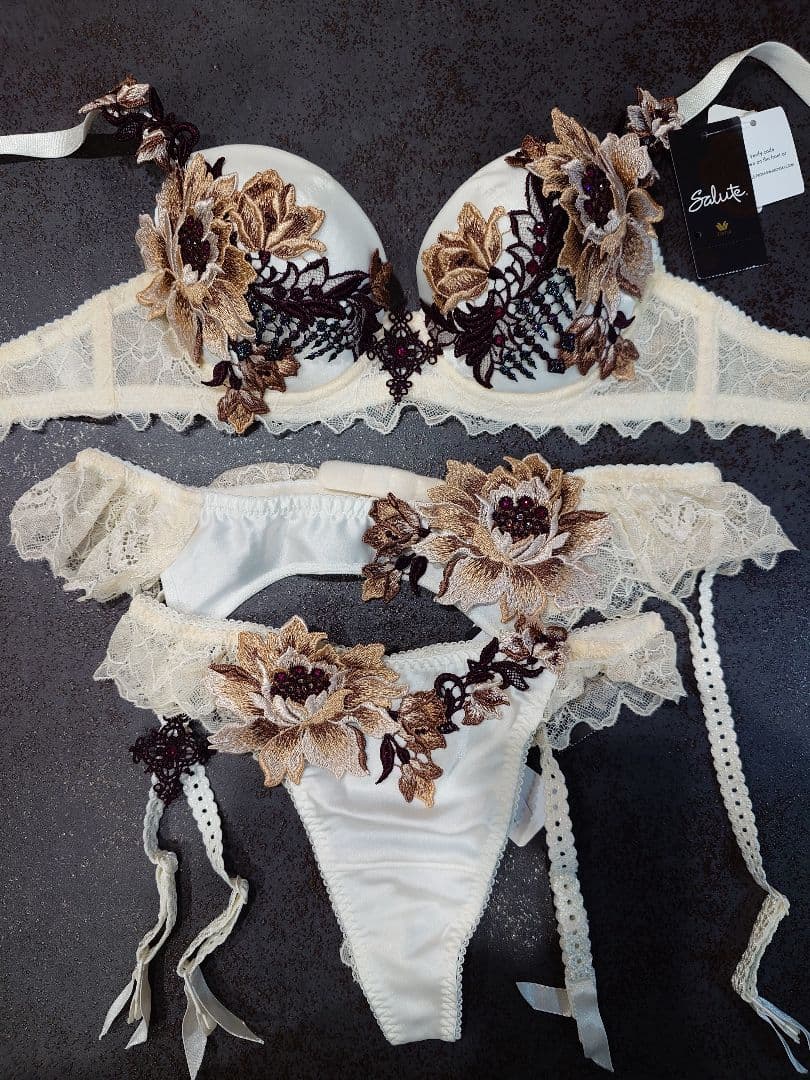 サルート✨️レア✨️3点セットＤ６５ ⑳