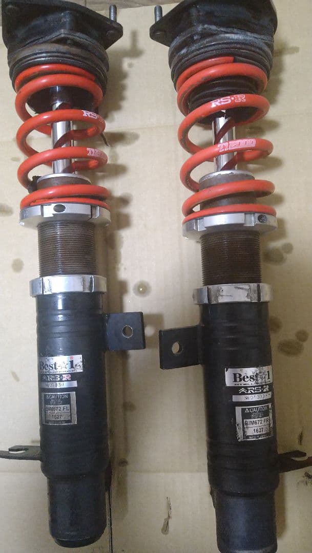 プレマシー用車高調CREW CR3W 　 フロントRSR 　リヤラルグス