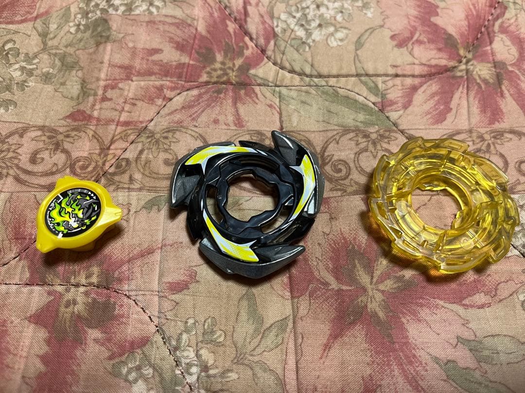 ベイブレードX引退品