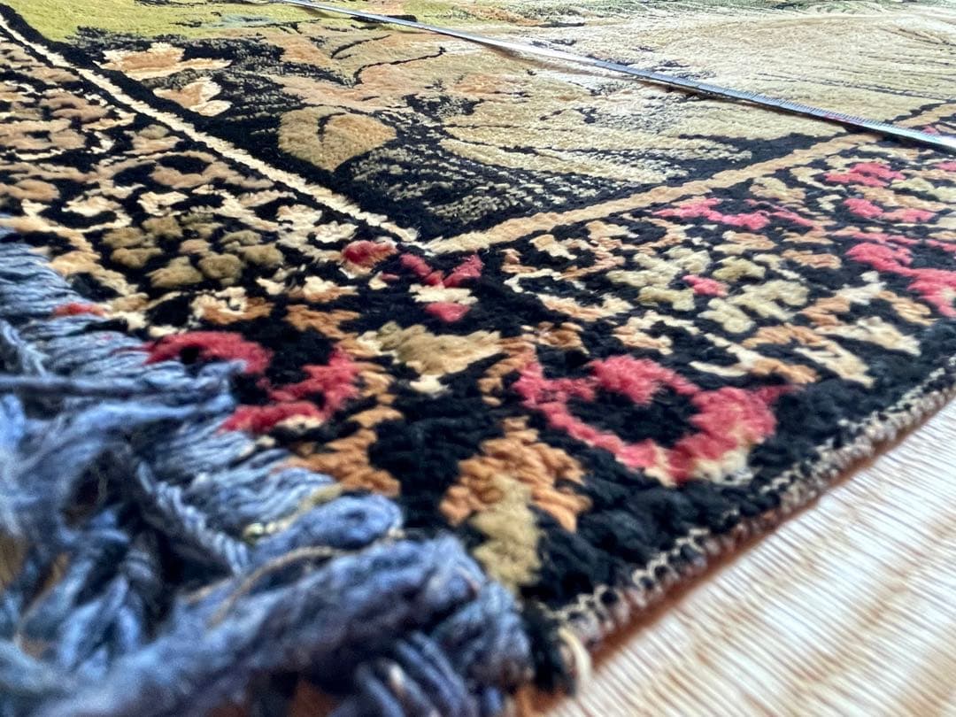 絨毯　ラグ　タペストリー　馬