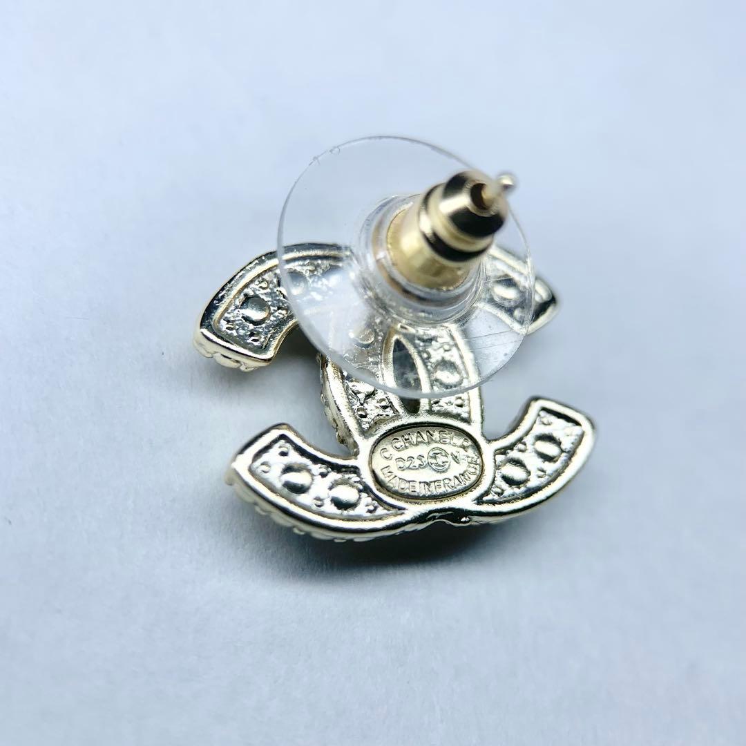未使用級 CHANEL シャネル ピアス ココマーク パール装飾 片耳 2023