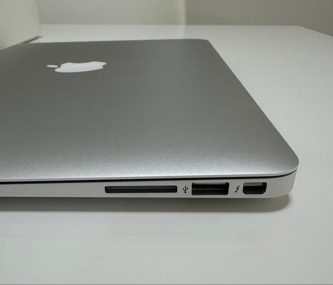 MacBook Air 13インチ 2013 4GB 128GB 箱付