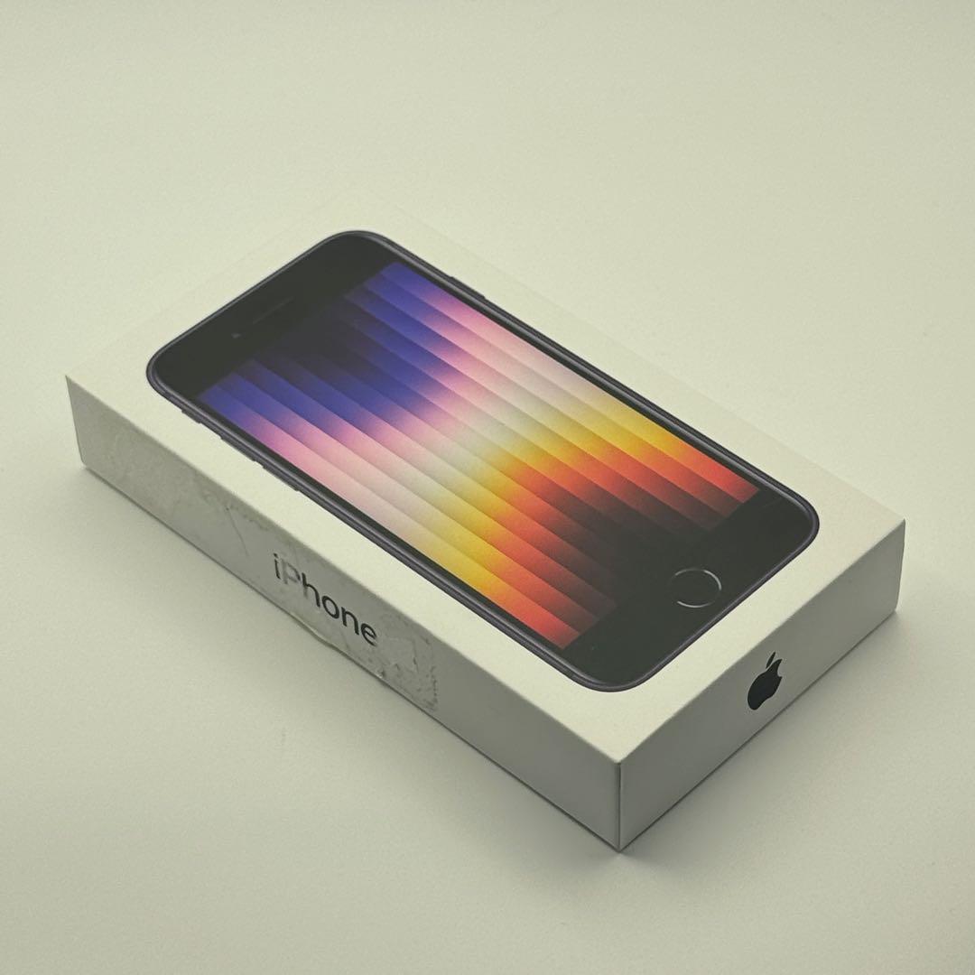 【新品未開封】iPhone SE3 64GB SIMフリー　ブラック