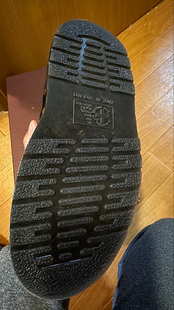 Dr. Martens 花柄サンダル 黒・黄色