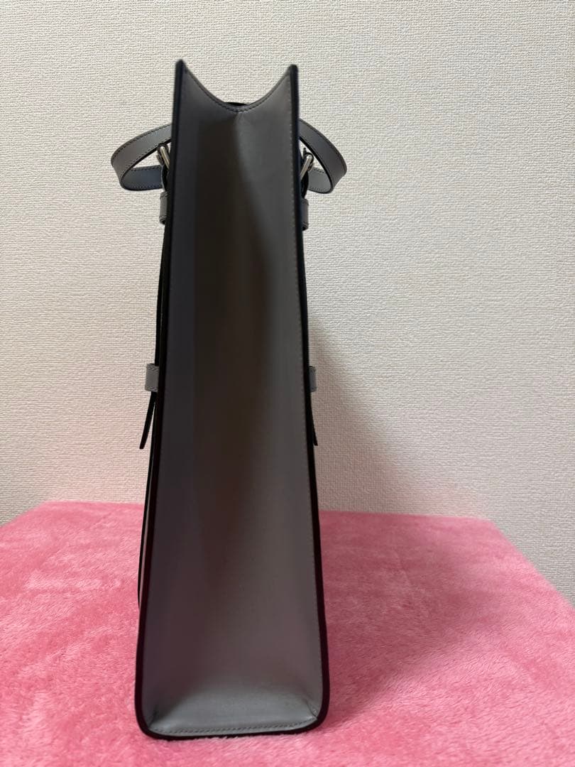 GUCCI グレー レザートートバッグ