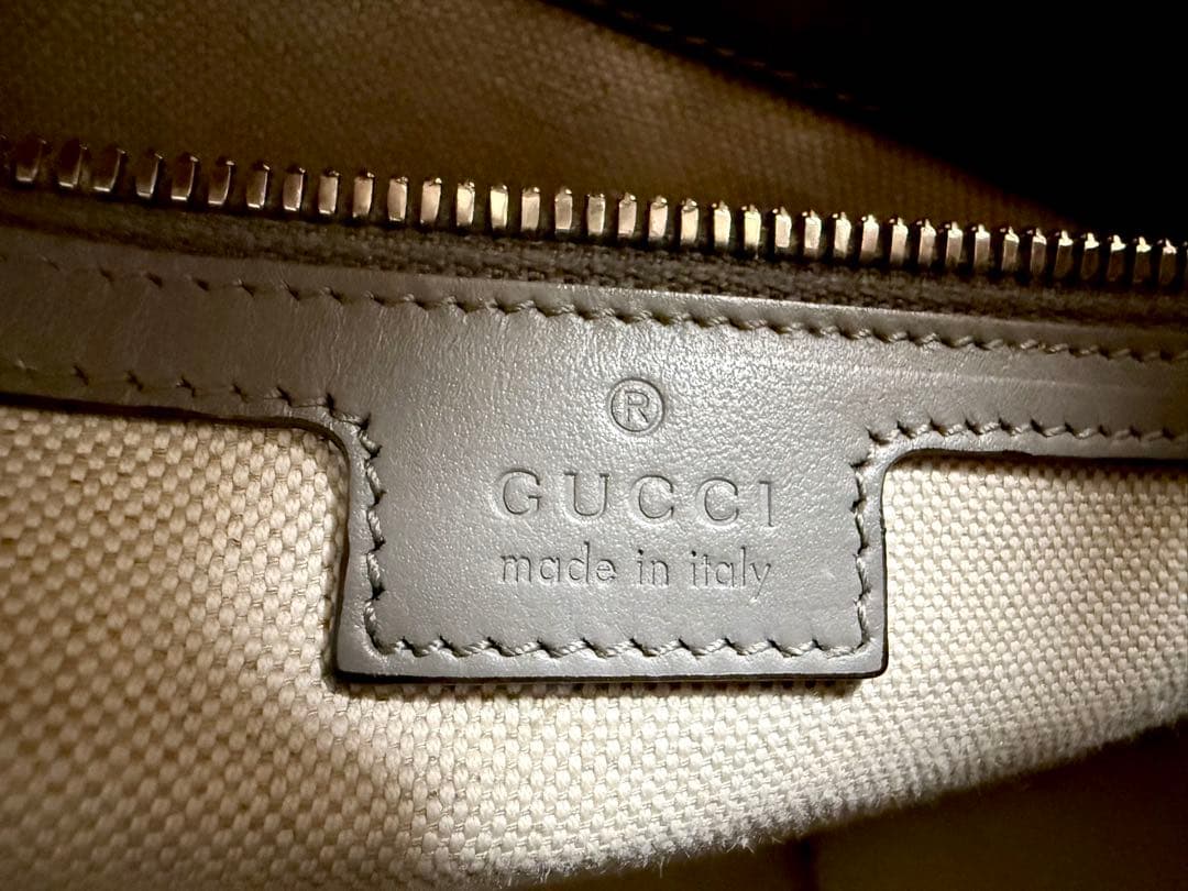 GUCCI グレー レザートートバッグ